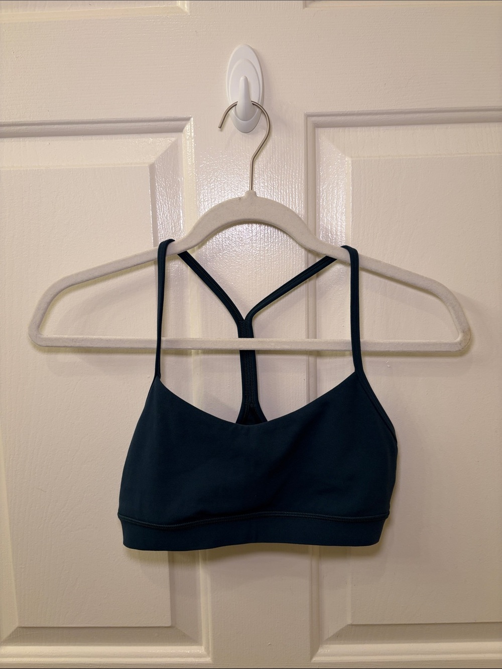lululemon athletica Indochine blue flow y nulu Light support A-C cup bra size 6